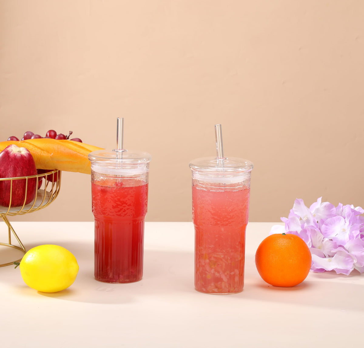 2Pcs 22oz Glass Cups with Lids and Straws A9505